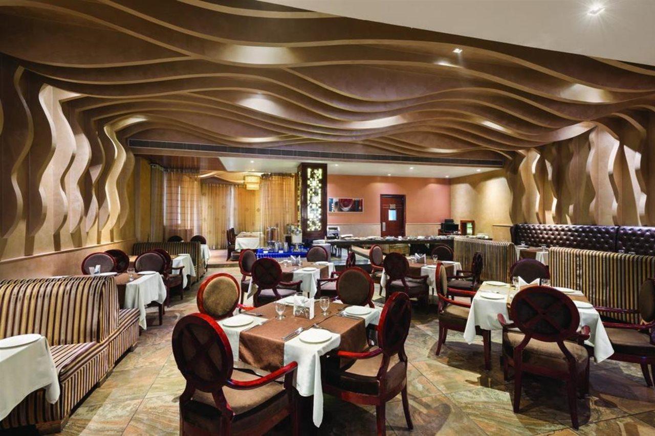 Days Hotel By Wyndham Panipat Экстерьер фото